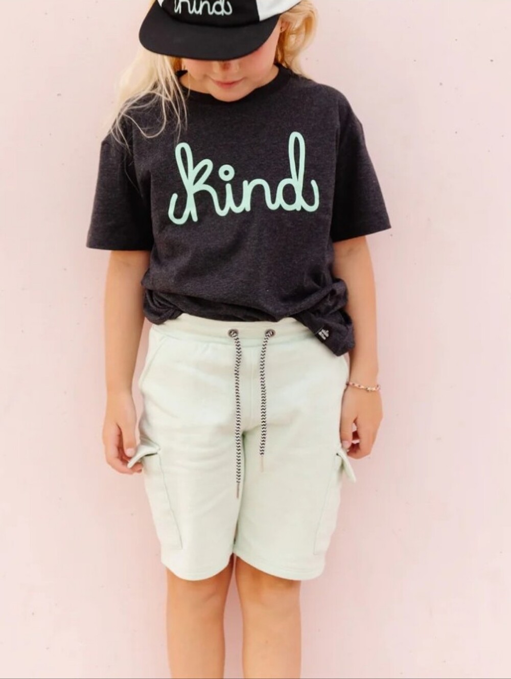 NWT Whistle & Flute Kids "Kind" Script Tee - Size 3-4 Years - Picture 2 of 6
